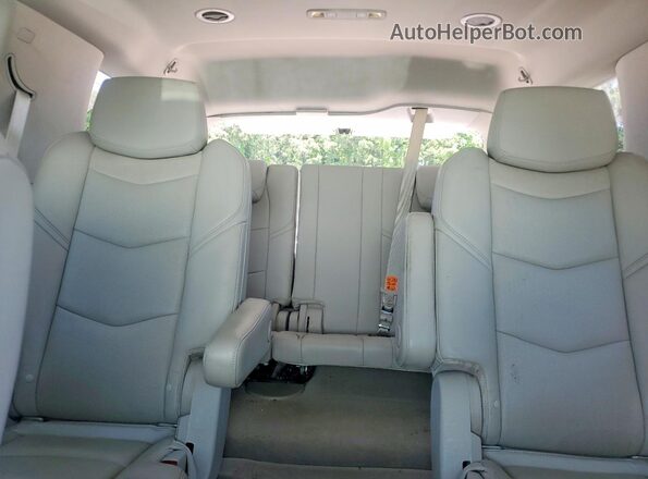 1GYS4BKJ3HR333485 2017 CADILLAC ESCALADE White უკანა სავარძლების ხედი