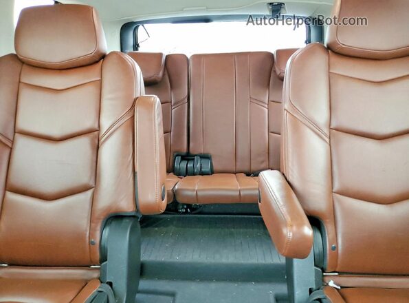 1GYS4CKJ1JR330693 2018 CADILLAC ESCALADE White Rear seats view