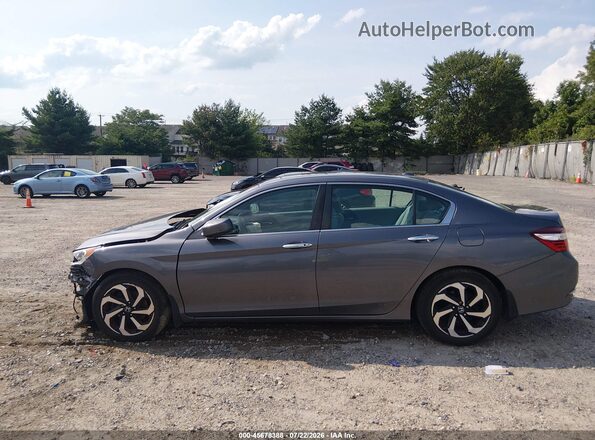 1HGCR2F06HA002476 2017 HONDA ACCORD Серый 