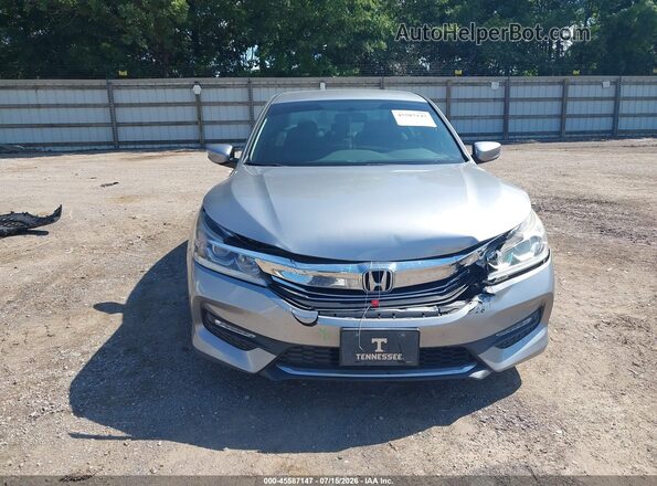 1HGCR2F10HA152561 2017 HONDA ACCORD Silver Vista del cuadro de instrumentos