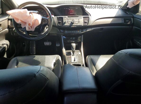 1HGCR2F11HA304797 2017 HONDA ACCORD White Dashboard view