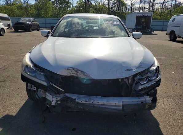 1HGCR2F12HA070931 2017 HONDA ACCORD White Widok z przodu