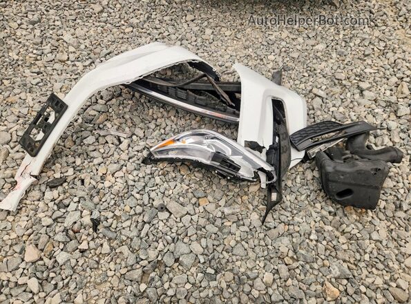 1HGCR2F12HA072890 2017 HONDA ACCORD White Engine compartment view