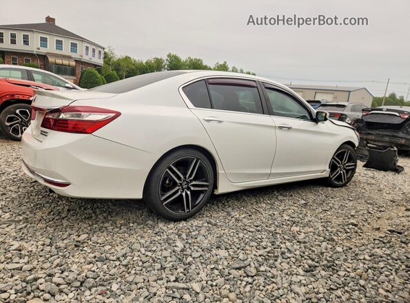 1HGCR2F12HA072890 2017 HONDA ACCORD White Rear right