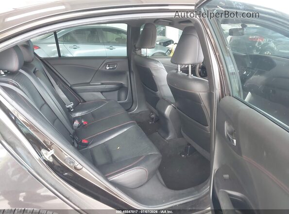 1HGCR2F13HA085132 2017 HONDA ACCORD Brown Vista de la etiqueta del VIN
