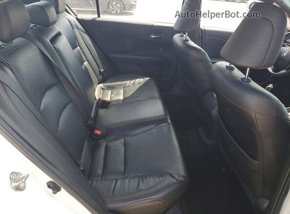 1HGCR2F14HA200255 2017 HONDA ACCORD White Vista de los asientos traseros