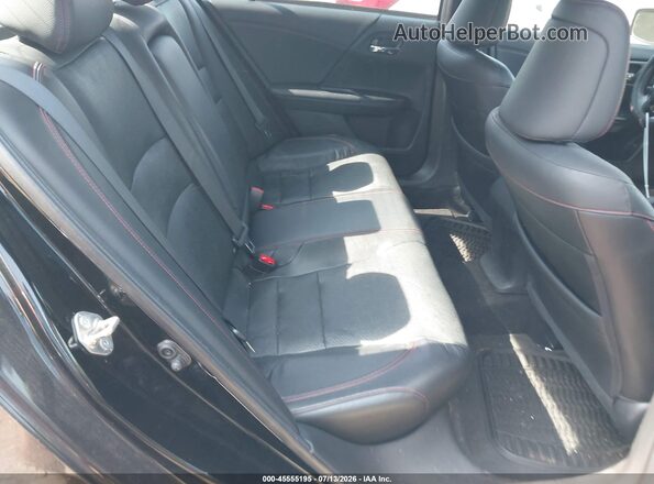 1HGCR2F14HA267647 2017 HONDA ACCORD Black Widok naklejki z numerem VIN