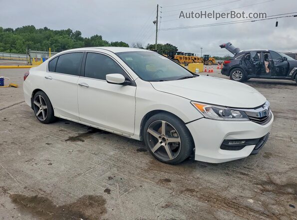 1HGCR2F16HA047264 2017 HONDA ACCORD White Front right