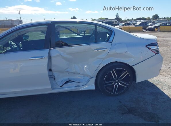 1HGCR2F16HA291187 2017 HONDA ACCORD White Դիմացի տեսք