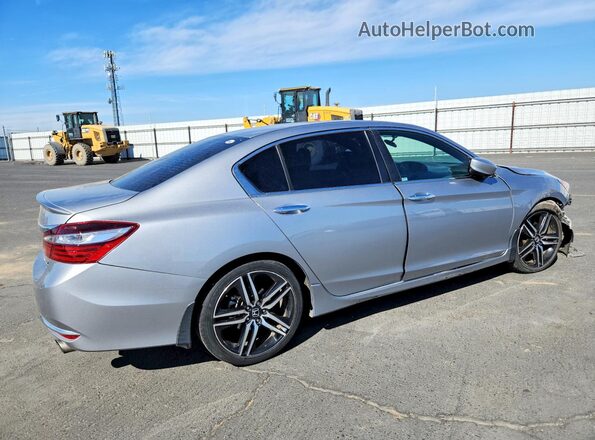 1HGCR2F17HA153206 2017 HONDA ACCORD Silver Rear right