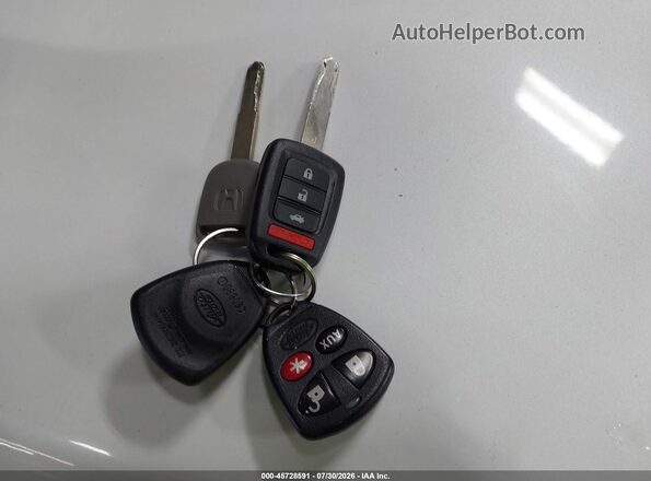 1HGCR2F17HA209824 2017 HONDA ACCORD Белый Вид панели приборов