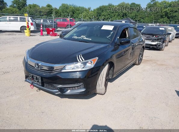 1HGCR2F30HA185822 2017 HONDA ACCORD Black Przód lewy