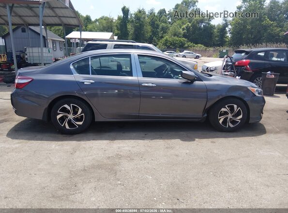 1HGCR2F31HA216074 2017 HONDA ACCORD Gray Widok wnętrza z tyłu