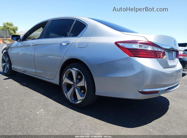 1HGCR2F31HA240357 2017 HONDA ACCORD Серебряный Задняя левая четверть