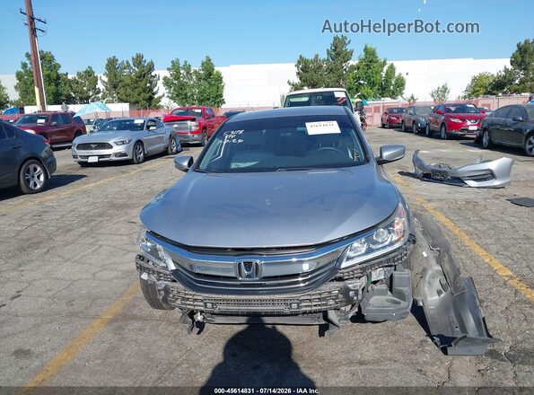 1HGCR2F32HA094096 2017 HONDA ACCORD Silver Սարքավորումների վահանակի տեսք