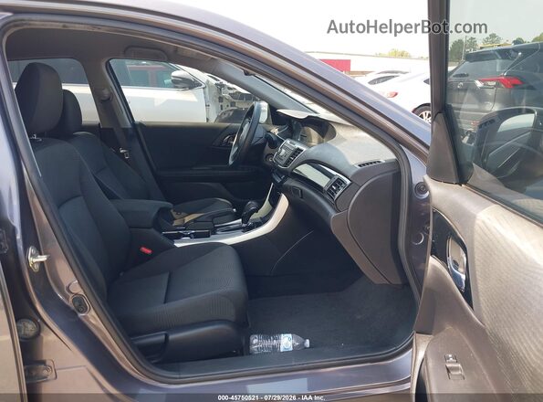 1HGCR2F32HA261878 2017 HONDA ACCORD Серый Вид салона спереди