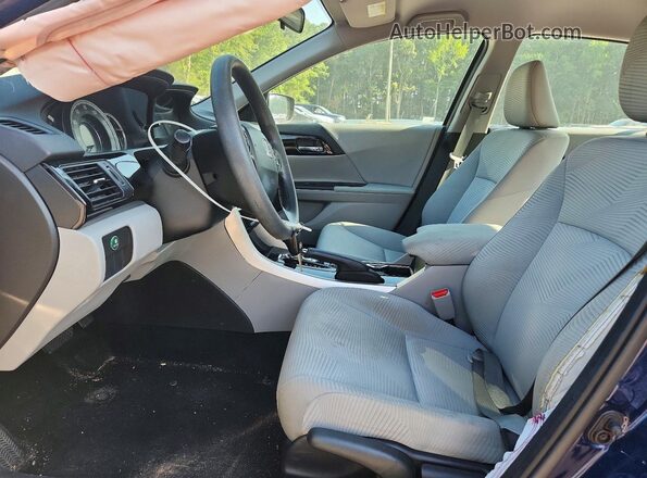 1HGCR2F34HA145808 2017 HONDA ACCORD Blue Vista interior delantera