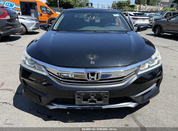 1HGCR2F34HA190084 2017 HONDA ACCORD Black Widok z przodu
