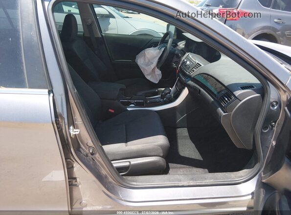 1HGCR2F35HA093475 2017 HONDA ACCORD Серый Вид салона спереди