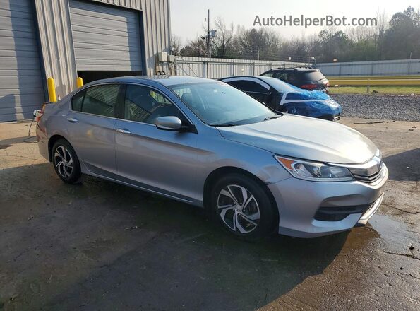 1HGCR2F35HA204526 2017 HONDA ACCORD Silver Передня права чверть
