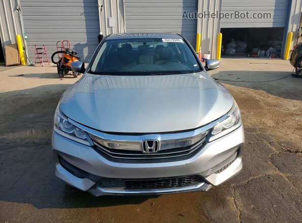 1HGCR2F35HA204526 2017 HONDA ACCORD Silver Вид спереду