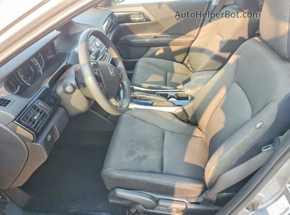 1HGCR2F35HA204526 2017 HONDA ACCORD Silver Вид салону спереду