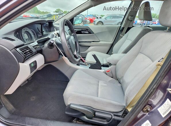 1HGCR2F36HA155580 2017 HONDA ACCORD Gray Vista interior delantera