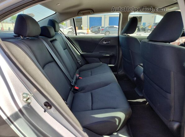 1HGCR2F37HA213731 2017 HONDA ACCORD Silver Вид задніх сидінь