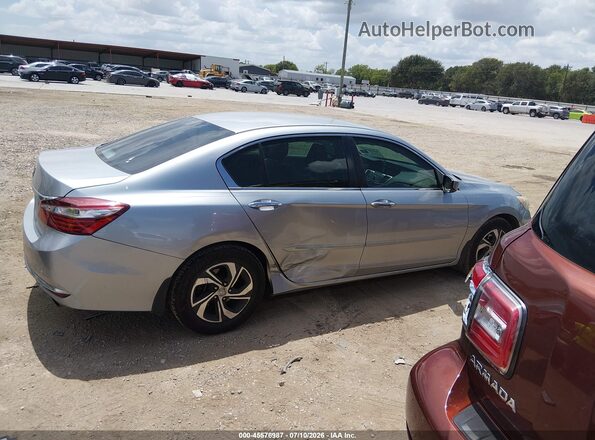 1HGCR2F38HA259651 2017 HONDA ACCORD Silver Vista interior trasera