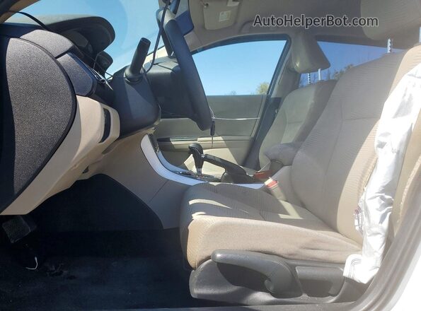 1HGCR2F39HA168436 2017 HONDA ACCORD Белый Вид салона спереди