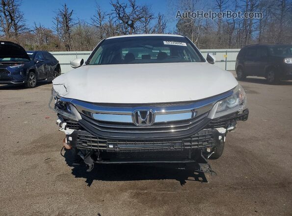 1HGCR2F39HA168436 2017 HONDA ACCORD Белый Вид спереди
