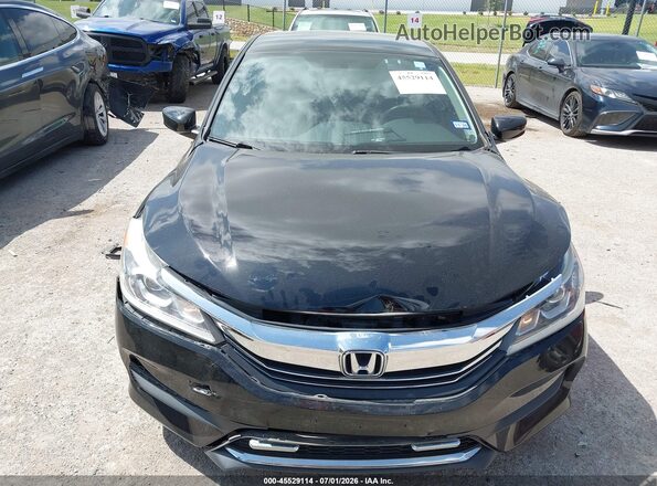 1HGCR2F39HA260646 2017 HONDA ACCORD Черный Вид щитка приборов