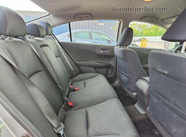 1HGCR2F3XGA096273 2016 HONDA ACCORD Silver Rear seats view