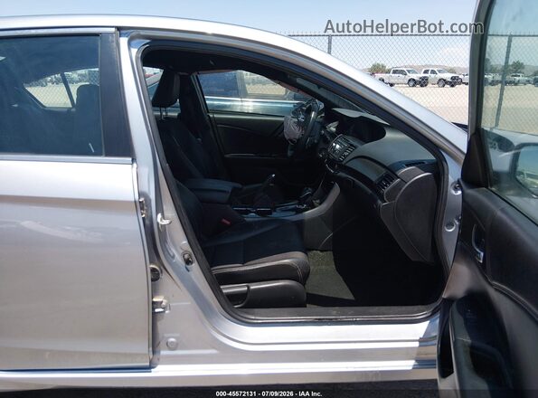 1HGCR2F50GA183682 2016 HONDA ACCORD Silver Սալոնի դիմացի տեսք