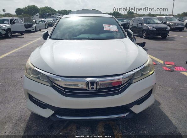 1HGCR2F50GA240866 2016 HONDA ACCORD White Vista interior trasera