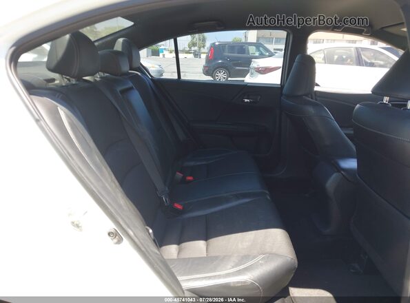 1HGCR2F51HA024686 2017 HONDA ACCORD White Vista de la etiqueta del VIN