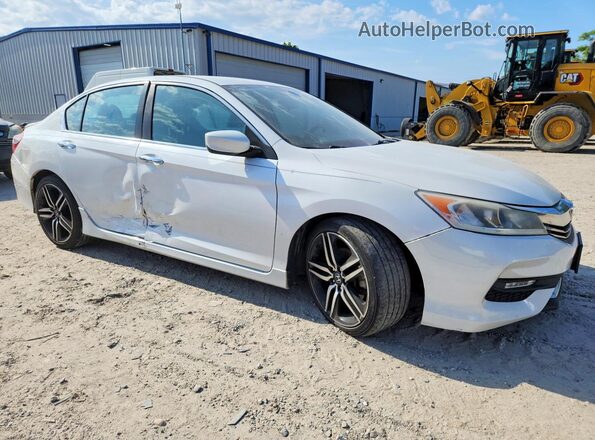 1HGCR2F51HA272243 2017 HONDA ACCORD White Przód prawy