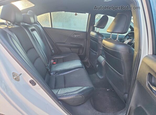 1HGCR2F52GA056979 2016 HONDA ACCORD White Widok tylnych siedzeń