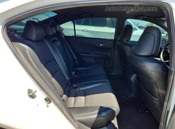 1HGCR2F52GA143099 2016 HONDA ACCORD White Widok tylnych siedzeń