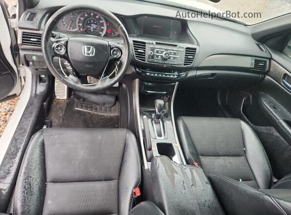 1HGCR2F54HA077625 2017 HONDA ACCORD White Vista del salpicadero