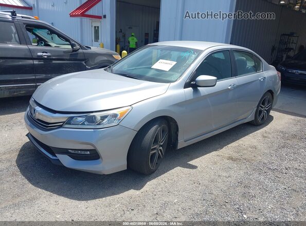 1HGCR2F54HA096174 2017 HONDA ACCORD Silver Przód lewy