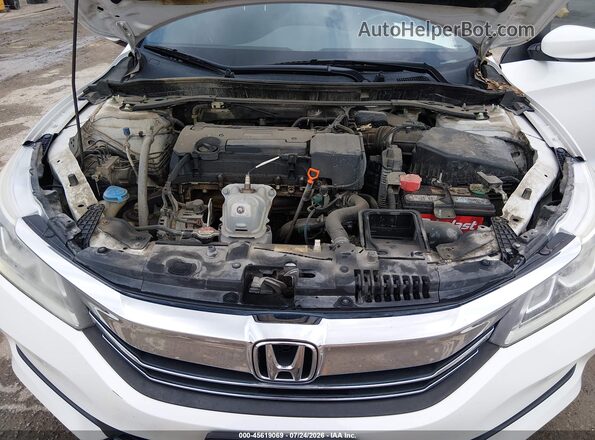 1HGCR2F55HA289126 2017 HONDA ACCORD White Widok z tyłu