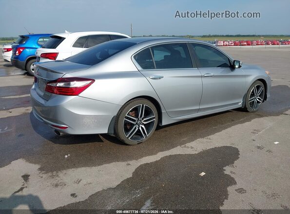 1HGCR2F56HA114092 2017 HONDA ACCORD Silver Tył prawy