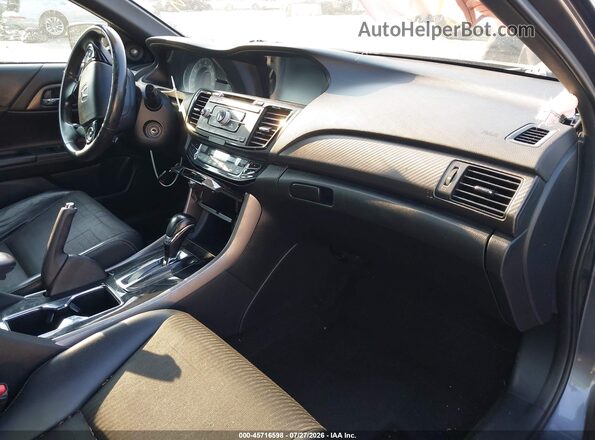1HGCR2F56HA163633 2017 HONDA ACCORD Серый Вид салона спереди