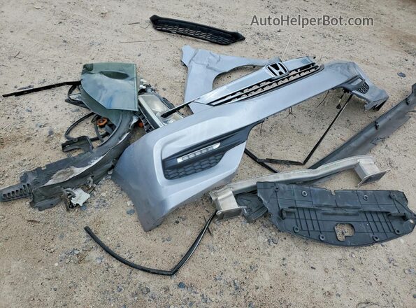 1HGCR2F56HA265868 2017 HONDA ACCORD Silver Engine compartment view