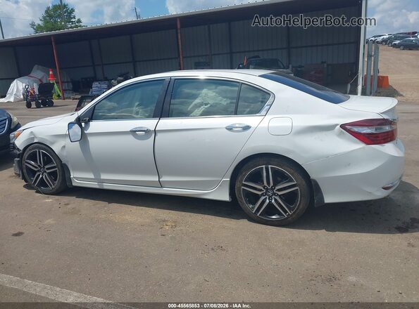 1HGCR2F57HA088943 2017 HONDA ACCORD White 