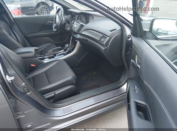 1HGCR2F57HA269671 2017 HONDA ACCORD Gray Front interior view