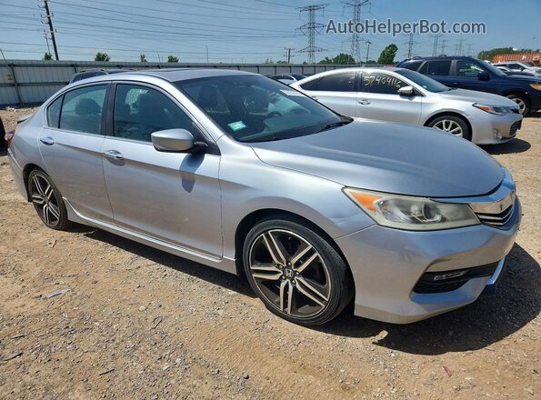 1HGCR2F58HA030856 2017 HONDA ACCORD Silver Передня права чверть