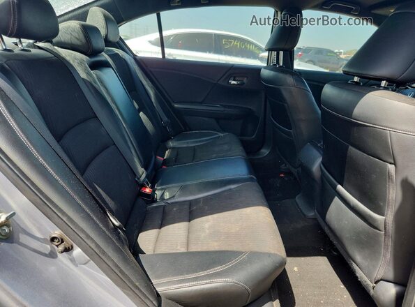 1HGCR2F58HA030856 2017 HONDA ACCORD Silver Вид задніх сидінь