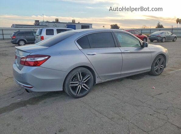 1HGCR2F58HA122159 2017 HONDA ACCORD Silver Rear right